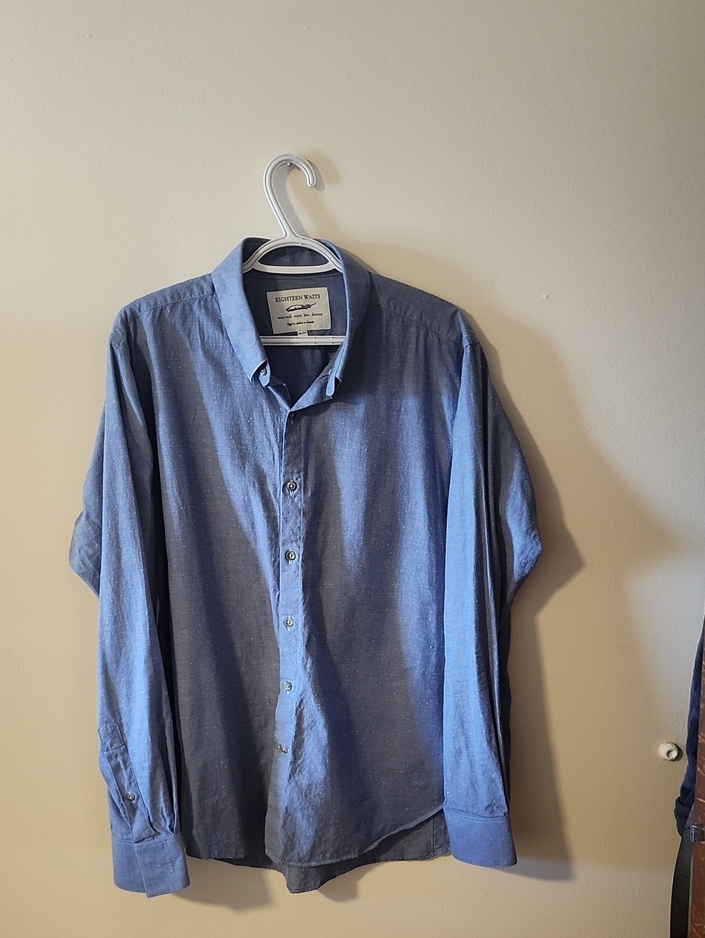 Eighteen Waits Chambray Blue Button-Down Shirt